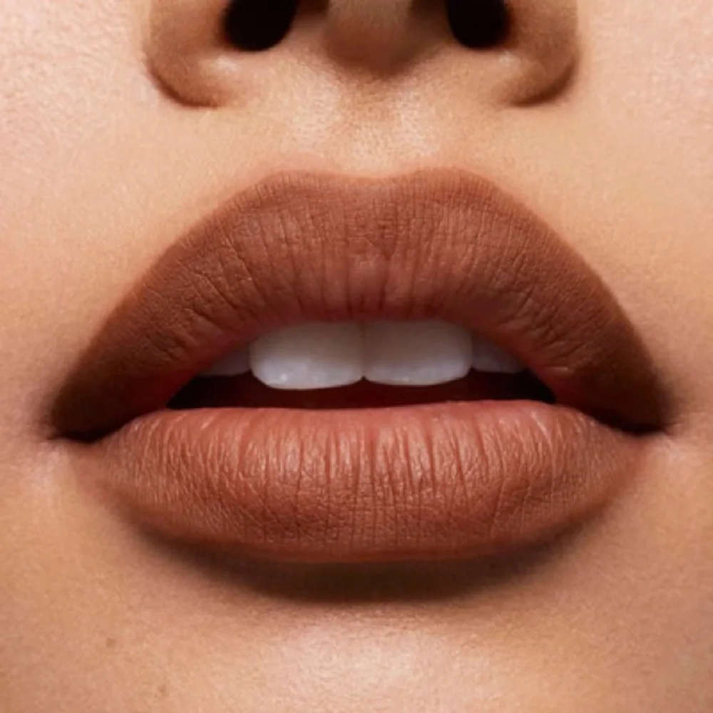 Kylie Cosmetics Precision Pout Lip Liner Shade Cinnamon - Picture 2 of 2